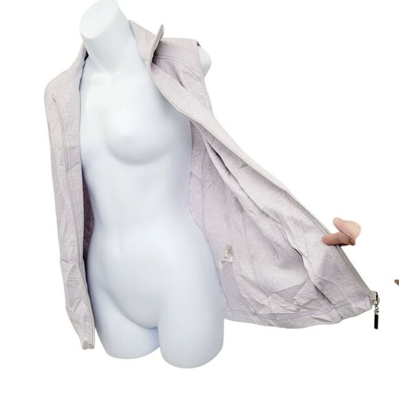 2/$20 Alia Light Grey Zip Up Vest TopSize: Small - Picture 3 of 9